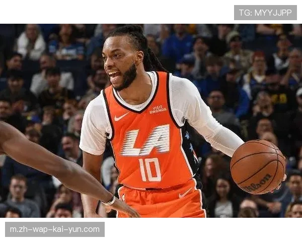 快船加兰复出注入控场活力 球队进攻体系迎来新发动机